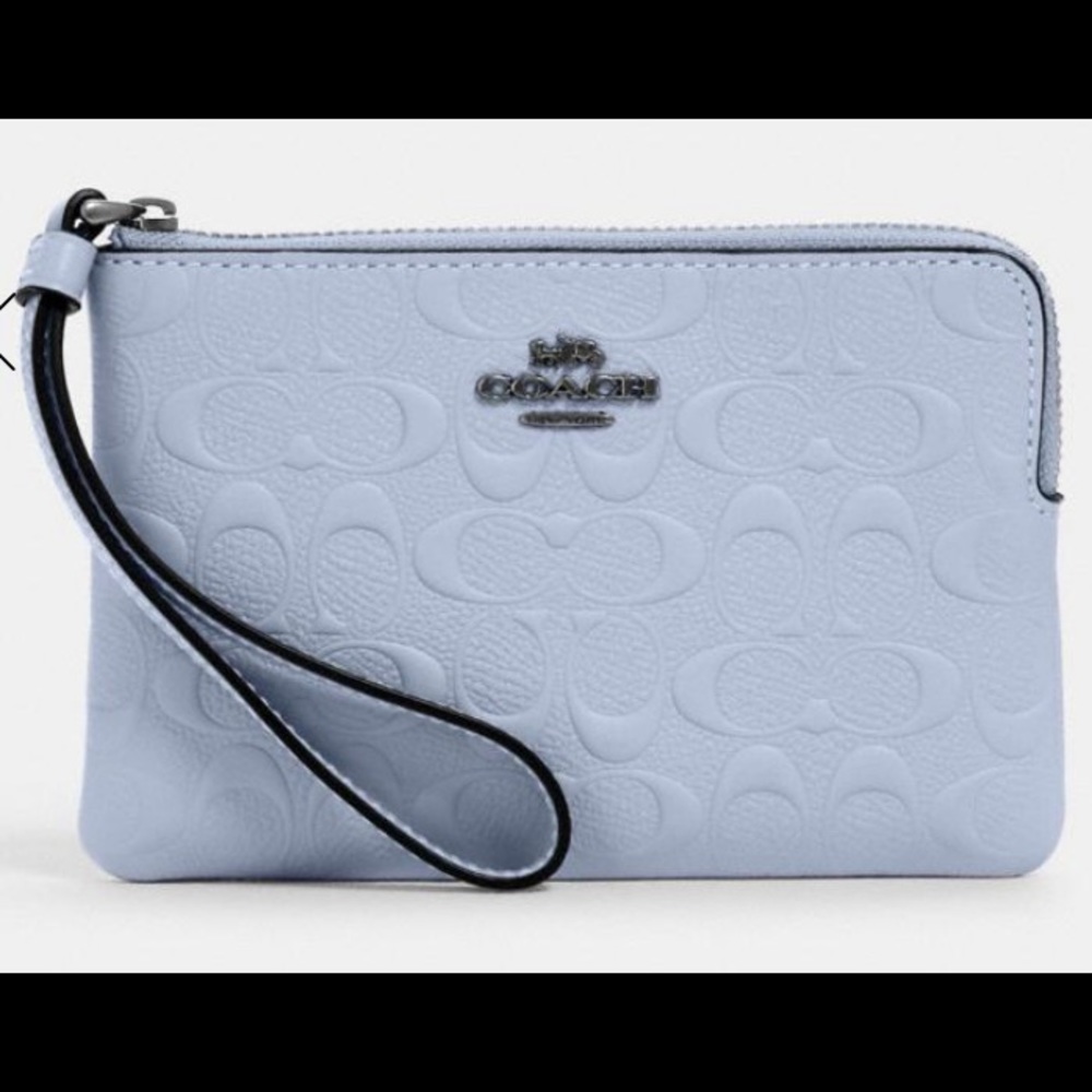 Coach corner zip wristlet in signature leather